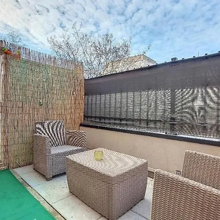 Designluxe Apartment Venissieux
